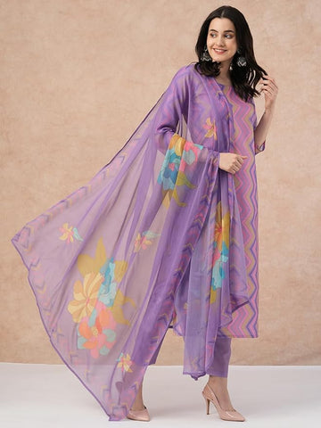 Women's Rayon Blend Purple Straight Printed 3Pc Kurta Set