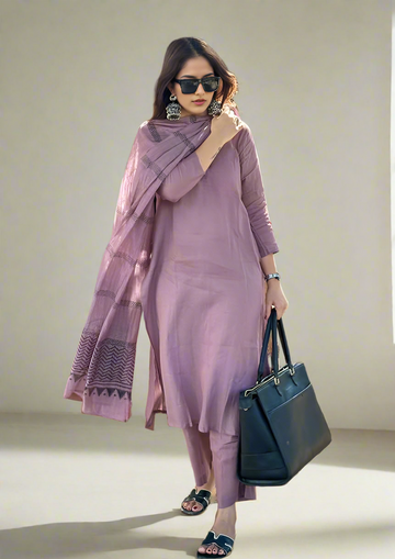 Women's Rayon Blend Solid Straight Purple 3Pc Kurta Set