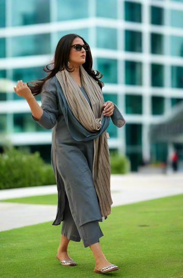 New Women's Rayon Blend Solid Straight Grey 3Pc Kurta Set