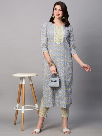 Women's Cotton Blend Kurta With Pant