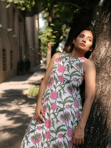 Women's Cotton Regular Fit Floral Kurta With Pant