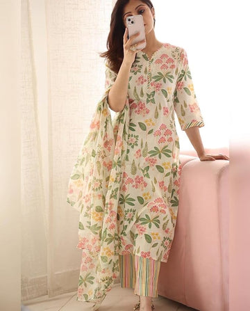 Women's Rayon Blend Cream Floral Straight Printed 3Pc Kurta Set
