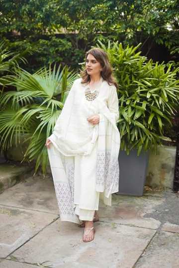 New Women's Rayon Blend Printed Straight White 3Pc Kurta Set
