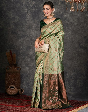 Women's Banarasi Jacquard Soft Kanjeevaram Silk Saree With Unstitched Blouse Piece